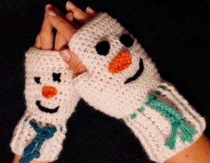 snowmanwristwarmers3.jpeg